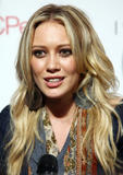 th_22445_87093-hilary-duff-celebration-of-the-i-heart-04-12_123_1059lo.jpg