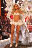 th_08858_fashiongallery_VSShow08_Show-282_122_1097lo.jpg