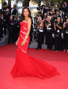 th_47906_RosarioDawsonScreeningofThisMustbethePlaceatthe64thinternationalfilmfestivalinCannes20.5.2011_81_122_1156lo.jpg