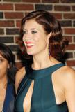 th_45857_Celebutopia-Kate_Walsh_visits_the_Late_Show_with_David_Letterman-17_122_1190lo.jpg