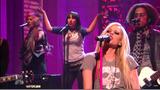 Avril Lavigne - Girlfriend - Live on SNL