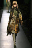 th_26826_md-marieclaire.co.uk-fw08-rtw-paris-w-gaultier-001-ctfbkzqx_122_690lo.jpg