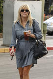 th_02907_Reese_Witherspoon_Out_for_Lunch_in_Brentwood_October_22_2012_020_122_822lo.jpg