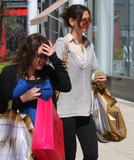 th_01869_Preppie_KatieHolmesshoppingwithIsabellaatHandMstoreinWestHollywood_March8201026_122_862lo.jpg