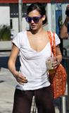 Jessica Alba Daughter Pictures Coldwater Park Los Angeles California January 28, 2009