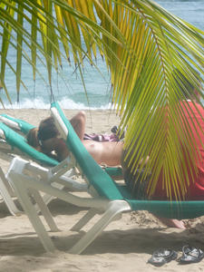 Caribbean-Beach-Girls-r1ljv0s3n7.jpg